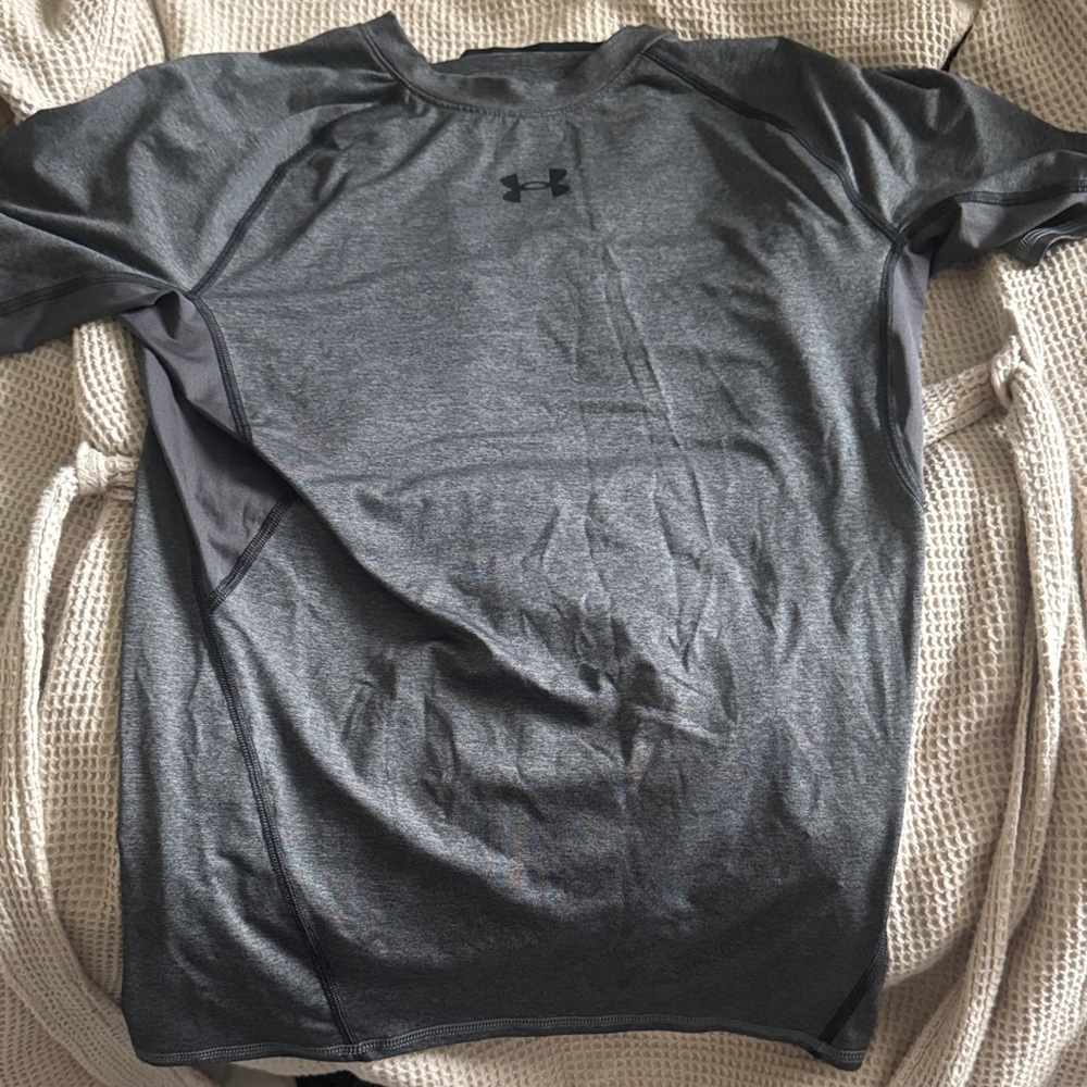 Under Armour Men's Charcoal Short Sleeve Tee